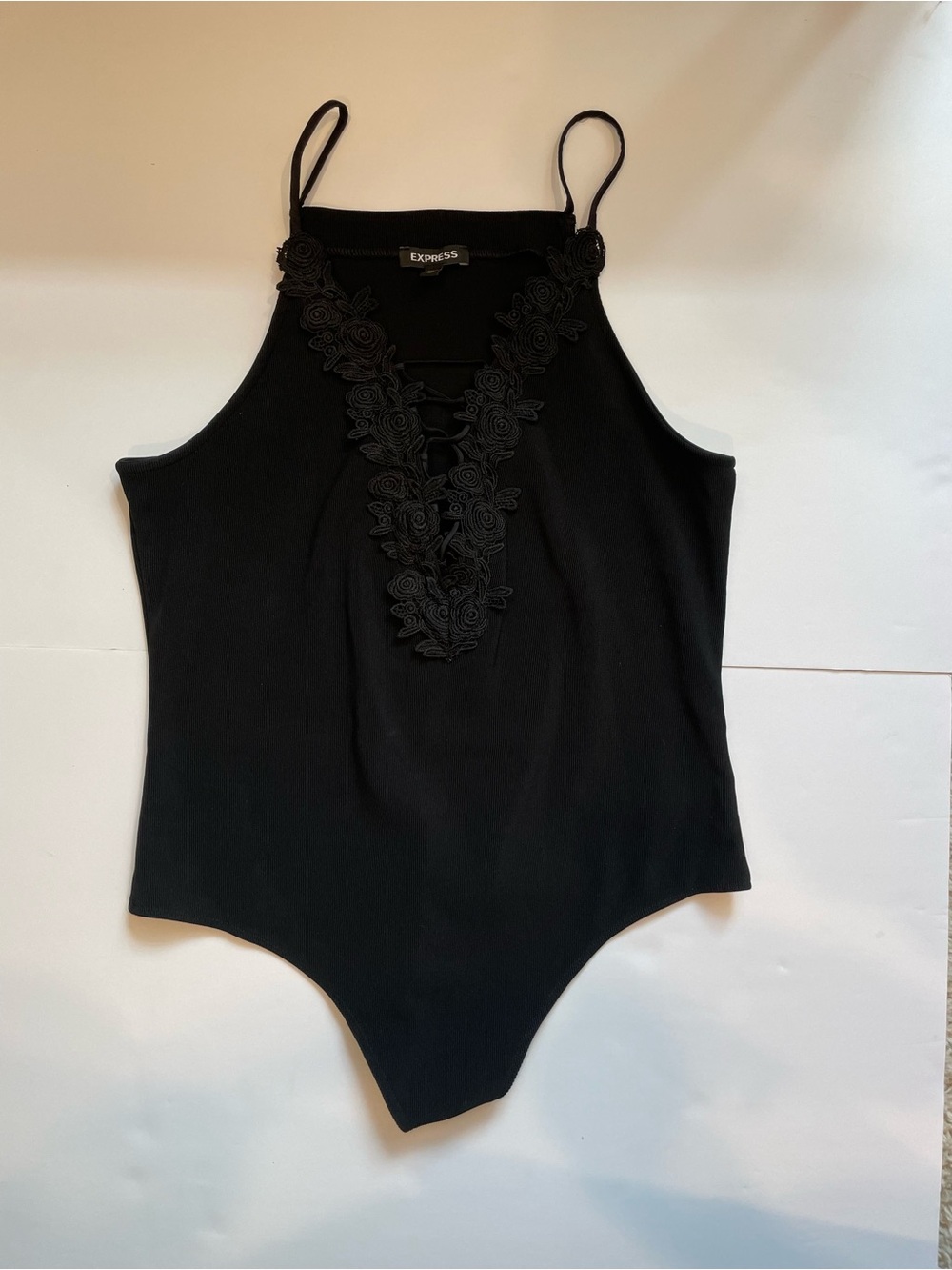 Express Black Floral Lace-Up Ribbed Bodysuit V-Neck Sz L